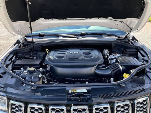 Used 2018 Jeep Grand Cherokee Overland AWD/4WD image 37