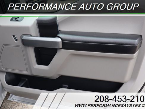 Used 2017 Ford F150 XLT w/ Trailer Tow Package image 10