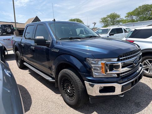 Used 2020 Ford F150 XLT w/ Equipment Group 302A Luxury AWD/4WD image 3
