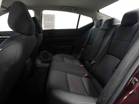 Used 2023 Nissan Altima 2.5 SV image 14