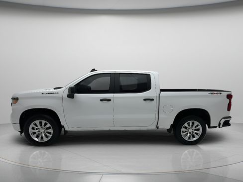 Used 2024 Chevrolet Silverado 1500 Custom w/ LPO, Dark Essentials Package AWD/4WD image 5