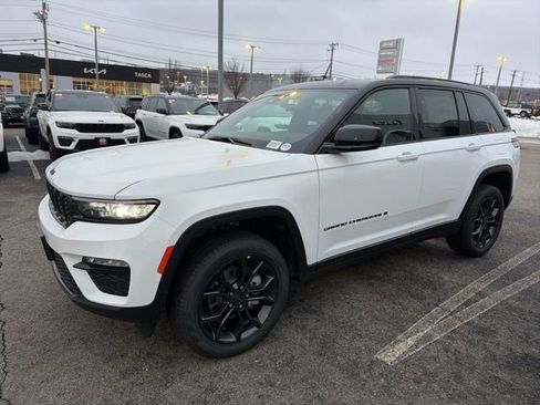 New 2025 Jeep Grand Cherokee Limited image 6
