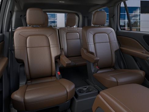 New 2026 Lincoln Aviator Reserve w/ Jet Appearance Package AWD/4WD image 11