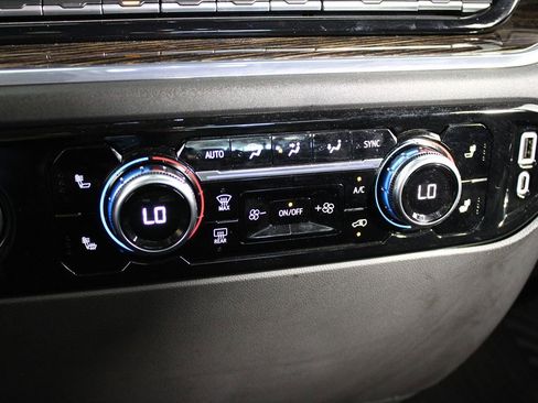 Used 2024 GMC Sierra 1500 Elevation image 10