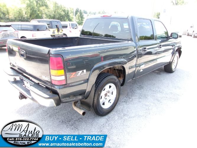 Used 2005 GMC Sierra 1500 SLE w/ Off-Road Package AWD/4WD image 6
