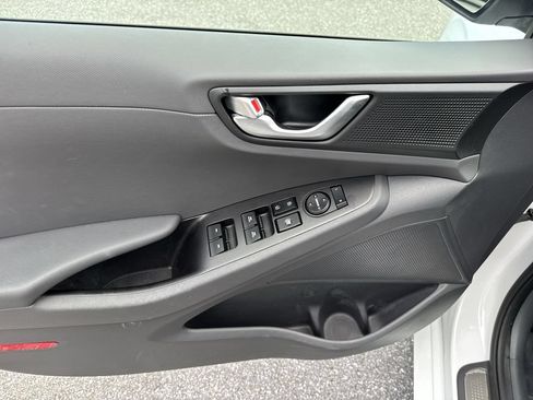 Used 2019 Hyundai Ioniq Limited FWD image 39