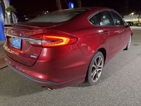 Used 2017 Ford Fusion SE w/ Equipment Group 201A image 10
