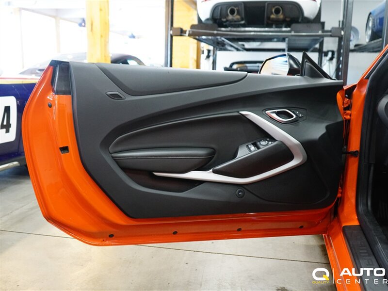 Used 2020 Chevrolet Camaro LT RWD image 11