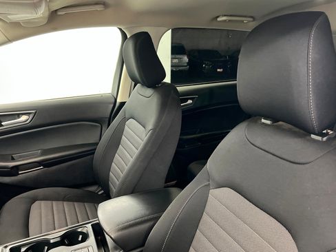 Used 2022 Ford Edge SE w/ Black Appearance Package image 16
