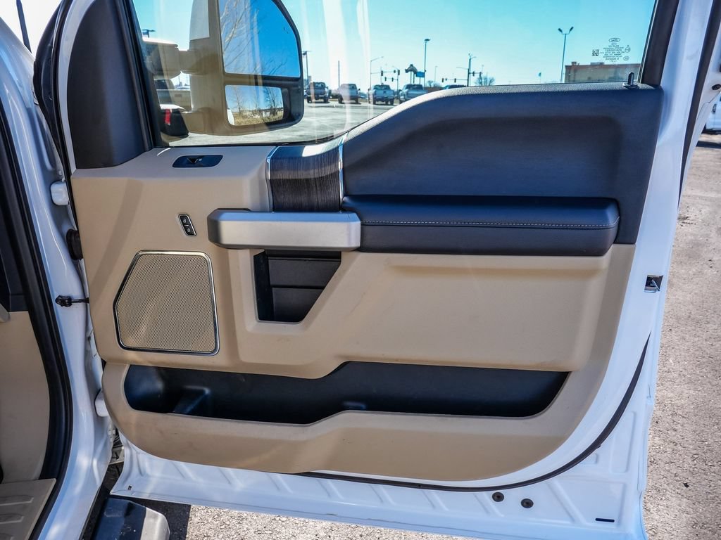 Used 2021 Ford F250 Lariat w/ Lariat Value Package AWD/4WD image 18
