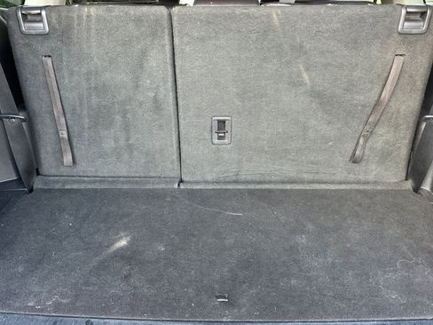 Used 2021 Toyota Highlander XLE image 16