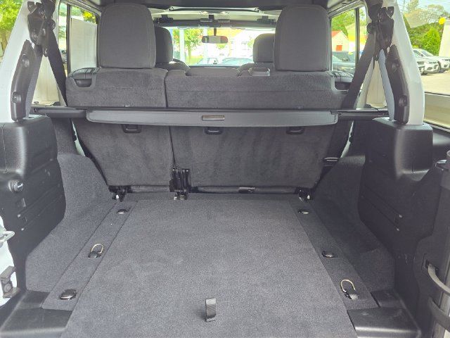 Used 2020 Jeep Wrangler Unlimited Sport S AWD/4WD image 35