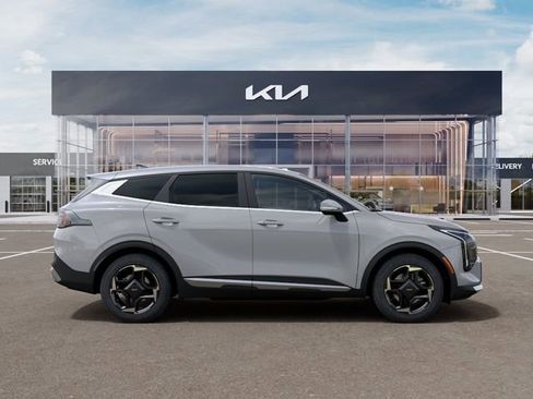 New 2026 Kia Sportage EX image 8