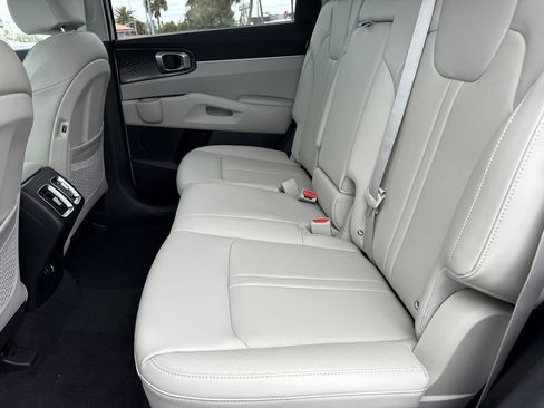 New 2026 Kia Sorento EX AWD/4WD image 16
