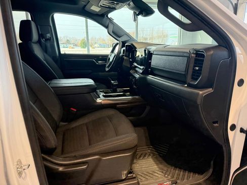 Certified 2024 Chevrolet Silverado 1500 LT Trail Boss image 9