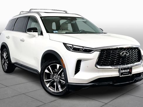 Used 2023 INFINITI QX60 Luxe image 2
