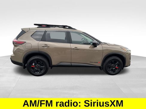 Certified 2025 Nissan Rogue SV image 7