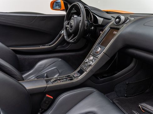 Used 2014 McLaren MP4-12C Spider RWD image 46