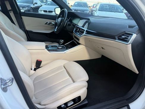 Used 2020 BMW 330i xDrive Sedan w/ Convenience Package AWD/4WD image 8