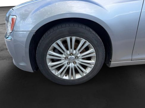 Used 2013 Chrysler 300 C AWD/4WD image 12