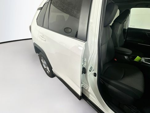 Used 2023 Toyota RAV4 XLE w/ Convenience Package FWD image 28