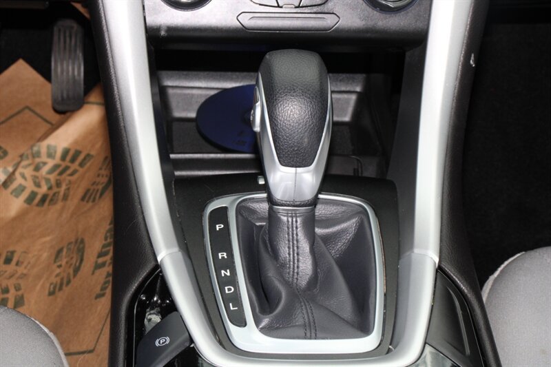 Used 2014 Ford Fusion S FWD image 8