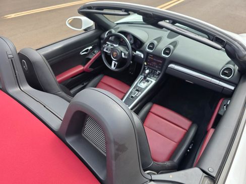 Used 2019 Porsche 718 Boxster S RWD image 28