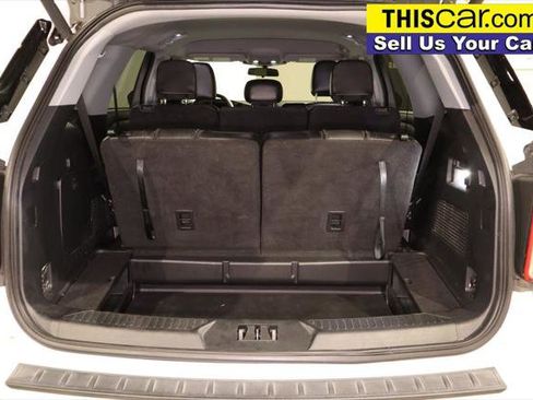 Used 2023 Ford Explorer XLT w/ Equipment Group 202A RWD image 29