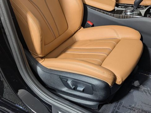 Certified 2023 BMW 530i xDrive w/ Premium Package image 28