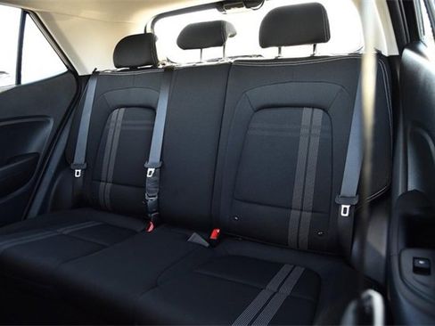 Used 2024 Hyundai Venue SEL image 23