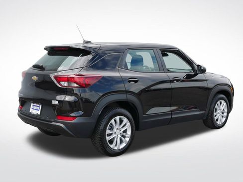Used 2021 Chevrolet TrailBlazer LS FWD image 4