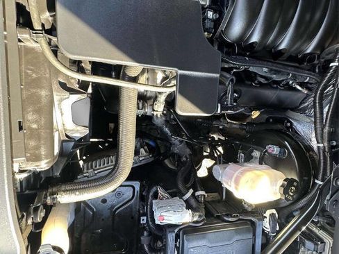 Used 2017 GMC Sierra 1500 SLT image 33