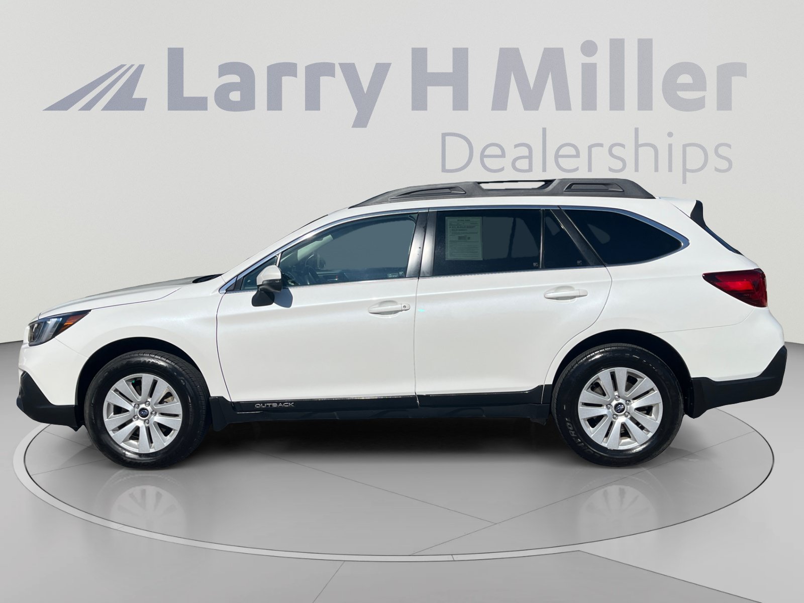 Used 2019 Subaru Outback 2.5i Premium AWD/4WD image 2