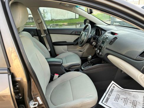 Used 2012 Kia Forte EX FWD image 10