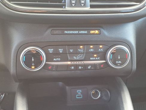 Used 2023 Ford Escape ST-Line Select AWD/4WD image 25