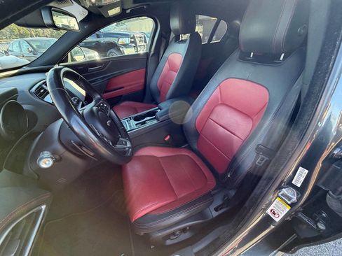 Used 2017 Jaguar XE R-Sport image 29