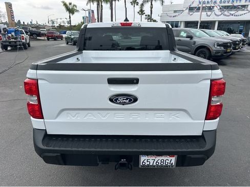 Used 2025 Ford Maverick XLT w/ Equipment Group 302A image 5