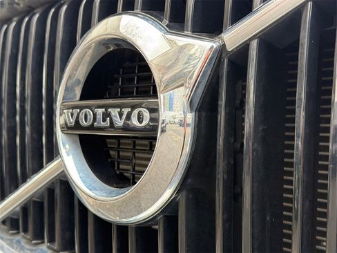 Used 2016 Volvo XC90 T6 Momentum image 15