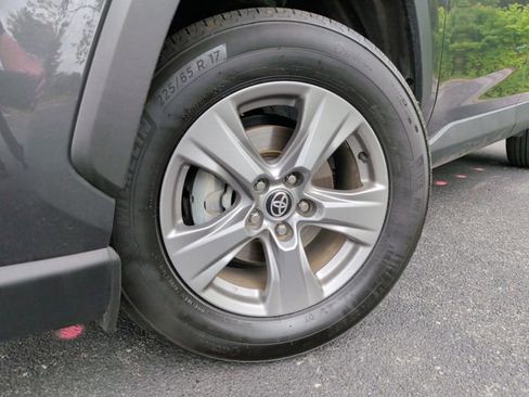 Used 2024 Toyota RAV4 XLE w/ Convenience Package FWD image 10