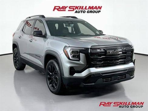 Used 2026 GMC Terrain Elevation w/ Elevation Premium Package FWD image 1