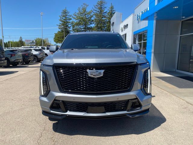 Used 2025 Cadillac Escalade V w/ LPO, ONYX Package AWD/4WD image 8