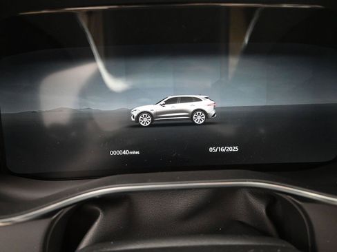 New 2026 Jaguar F-PACE R-Dynamic S image 23
