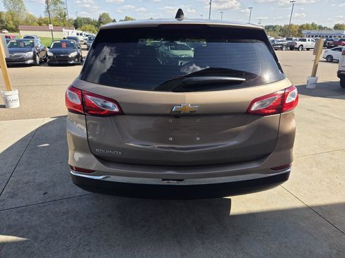 Used 2018 Chevrolet Equinox LS image 6