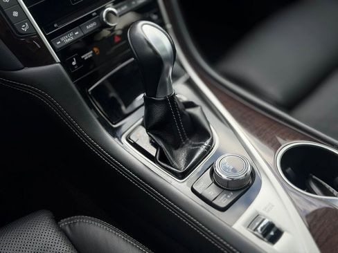 Used 2014 INFINITI Q50 AWD w/ Technology Package image 19