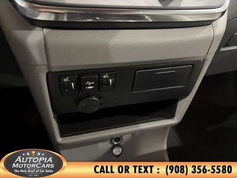 Used 2019 Toyota Sienna XLE image 47