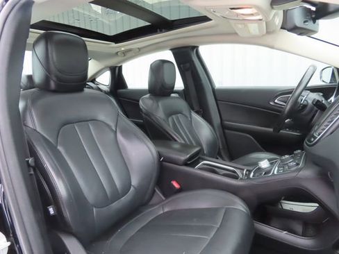 Used 2016 Chrysler 200 C w/ Quick Order Package 26P image 26