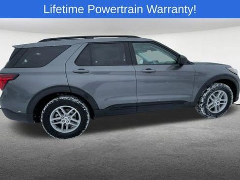 New 2026 Ford Explorer Active image 9