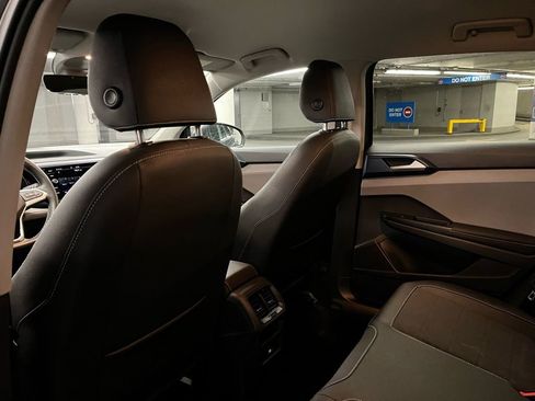 Certified 2024 Volkswagen Taos SE image 21