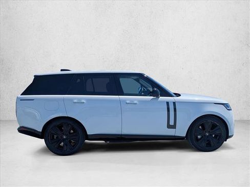 Certified 2023 Land Rover Range Rover SE AWD/4WD image 4