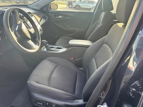 Used 2023 Chevrolet Malibu LT FWD image 7